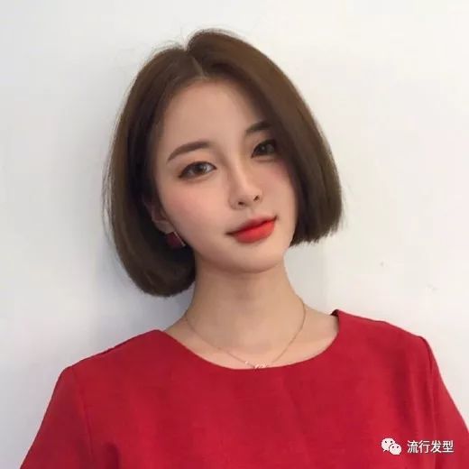 短头发造型女16种发型图片